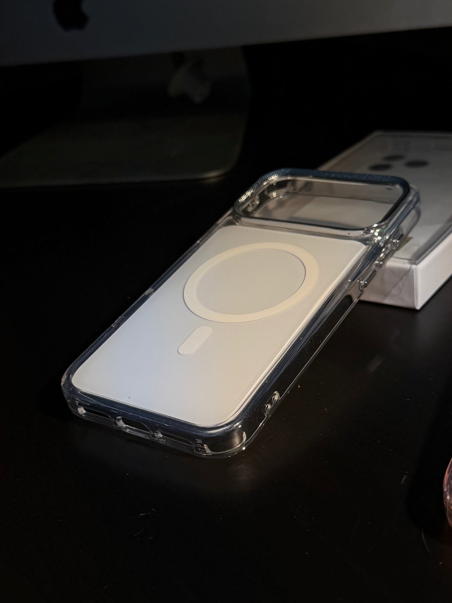 Capa Magnetic Shield — iPhone 17 Pro Max
